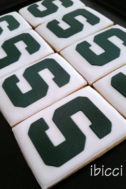 ibicci cookies using the Michigan State S stencil